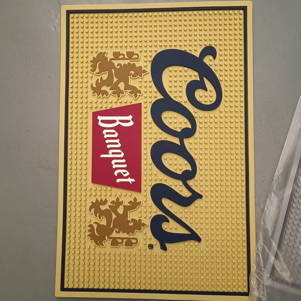 سجادات بار للطاولات - 18×12 بو - مراجعة Bar Mat Rubber وسعره